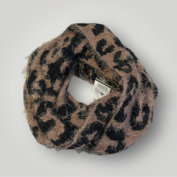 Lot/3 Fuzzy Soft Print/Solid Infinity Scarves Scarf - Picture 2 of 16